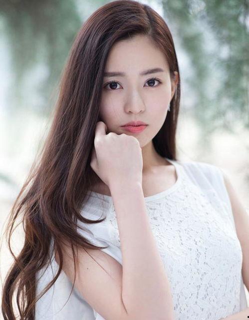 国产熟女三级自抇视频,自抇视频背后的真实故事